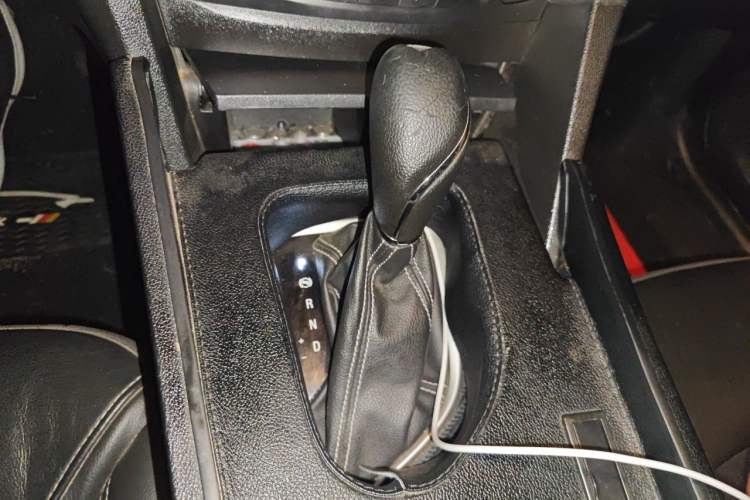 Used Buick GT 2017 15N Automatic Deluxe Edition Gear Lever