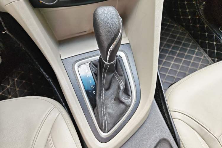 Used Buick GT 2017 15N Automatic Elite Version Gear Lever