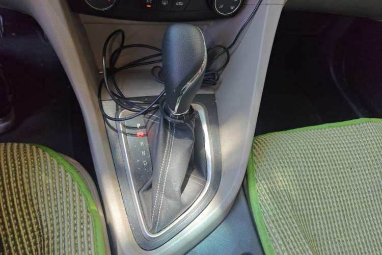 Used Buick GT 2017 15N Automatic Elite Version Gear Lever