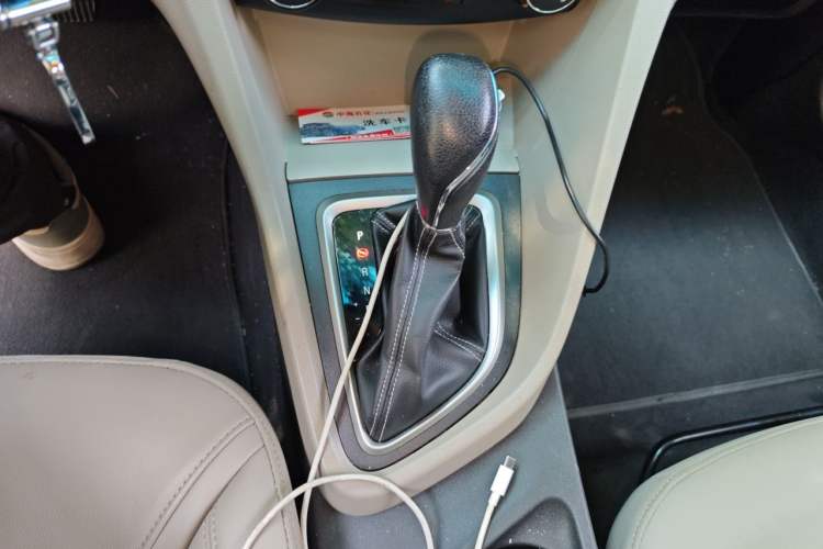 Used Buick GT 2017 15N Automatic Elite Version Gear Lever