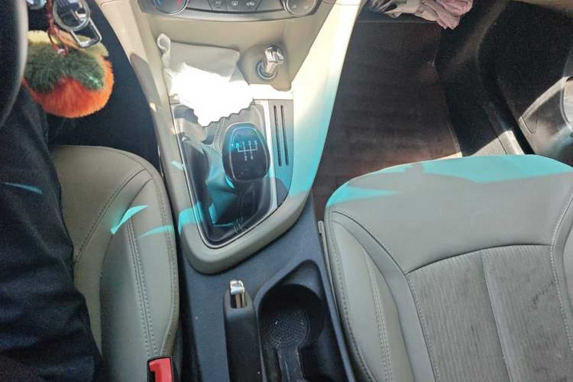 Used Buick GT 2017 15N Manual Elite Version Gear Lever