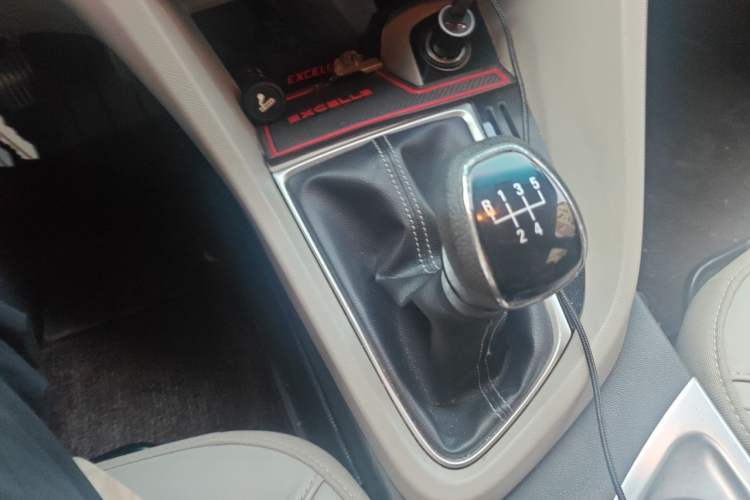 Used Buick GT 2017 15N Manual Elite Version Gear Lever