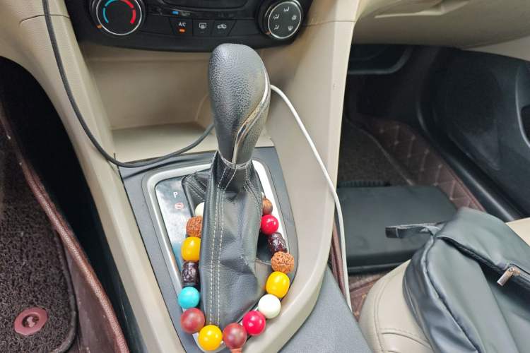 Used Buick GT 2017 15N Automatic Elite Version Gear Lever