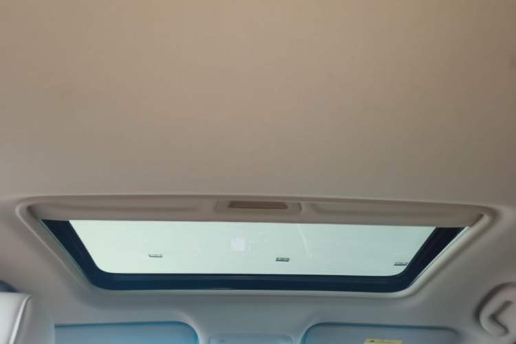 Used Buick GT 2017 15N Automatic Elite Version Headliner