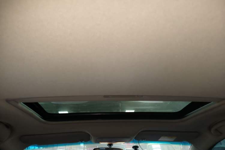 Used Buick GT 2017 15N Automatic Elite Version Headliner