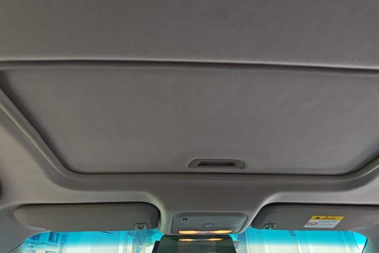 Used Buick GT 2017 15N Automatic Deluxe Edition Headliner