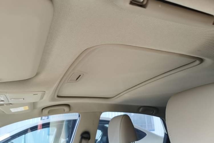 Used Buick GT 2017 15N Automatic Elite Version Headliner