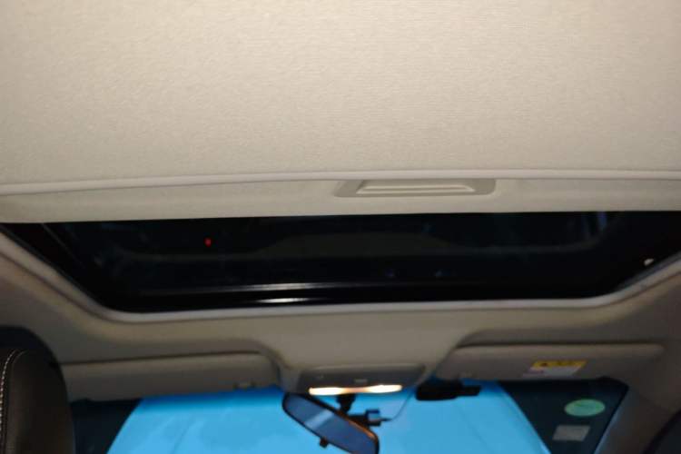 Used Buick GT 2017 15N Automatic Deluxe Edition Headliner