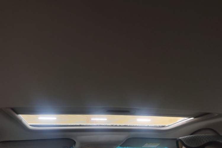 Used Buick GT 2017 15N Automatic Elite Version Headliner