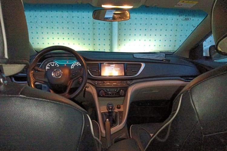 Used Buick GT 2017 15N Manual Entry-Level Trim Headliner