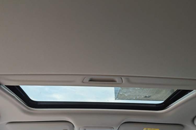 Used Buick GT 2017 15N Manual Elite Version Headliner