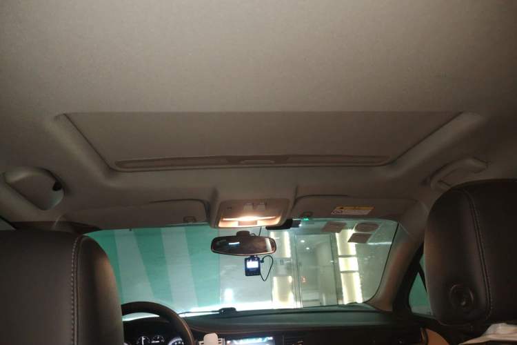 Used Buick GT 2017 15N Automatic Elite Version Headliner