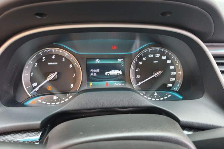 Used Buick GT 2017 15N Automatic Deluxe Edition Instrument Cluster
