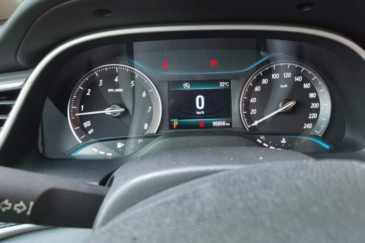 Used Buick GT 2017 15N Automatic Deluxe Edition Instrument Cluster