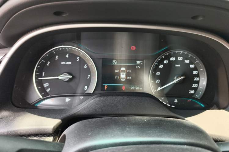 Used Buick GT 2017 15N Automatic Deluxe Edition Instrument Cluster
