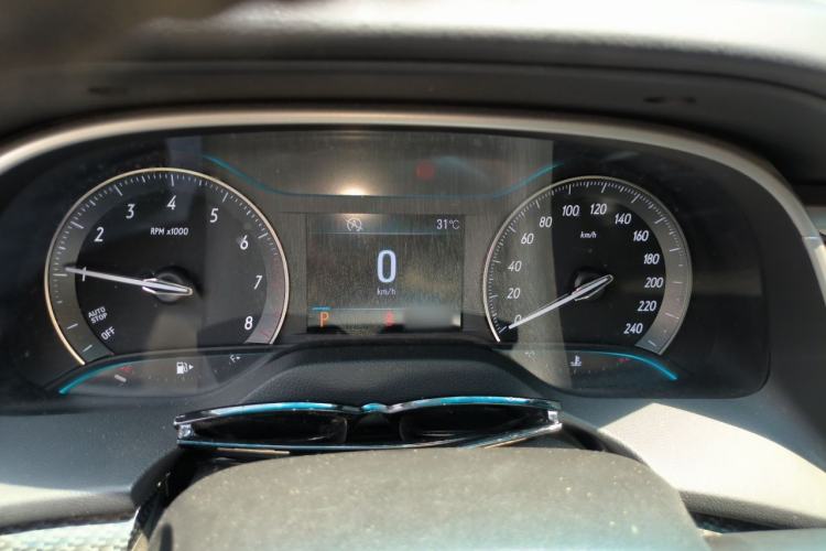Used Buick GT 2017 15N Automatic Deluxe Edition Instrument Cluster
