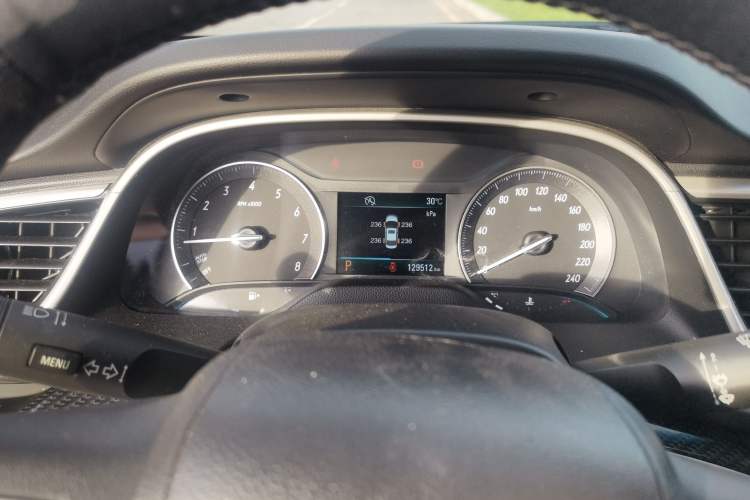Used Buick GT 2017 15N Automatic Deluxe Edition Instrument Cluster