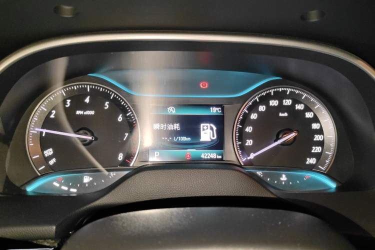 Used Buick GT 2017 15N Automatic Deluxe Edition Instrument Cluster