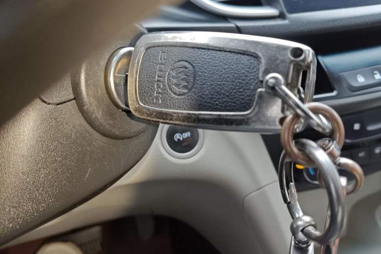 Used Buick GT 2017 15N Automatic Elite Version Interior 1