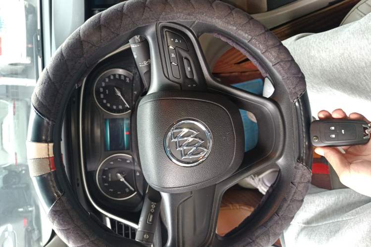 Used Buick GT 2017 15N Automatic Elite Version Interior 1