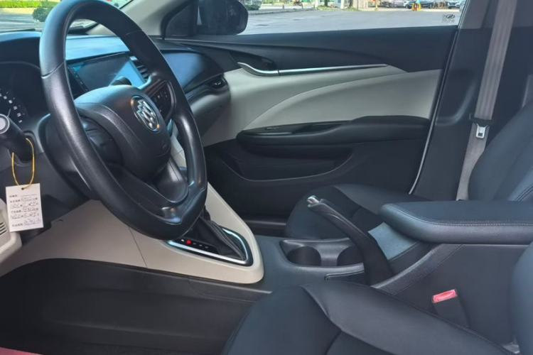 Used Buick GT 2017 15N Automatic Entry-Level Trim Interior 1