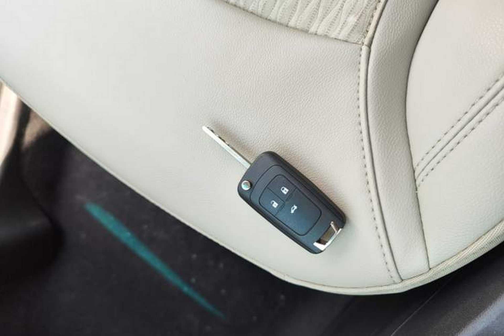 Used Buick GT 2017 15N Automatic Elite Version Interior 1