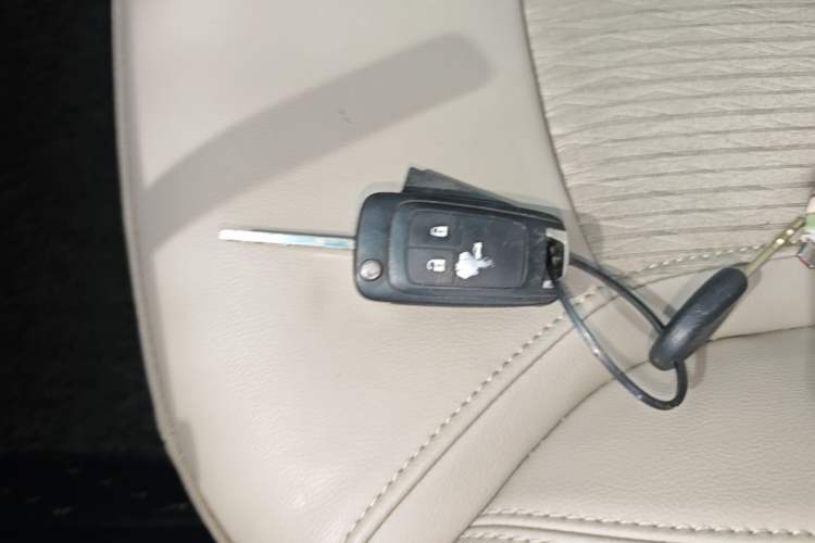 Used Buick GT 2017 15N Automatic Elite Version Interior 1