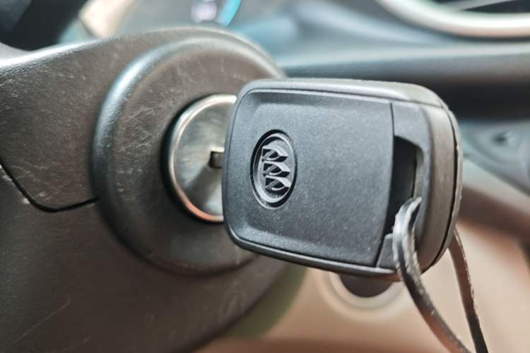 Used Buick GT 2017 15N Manual Elite Version Interior 1