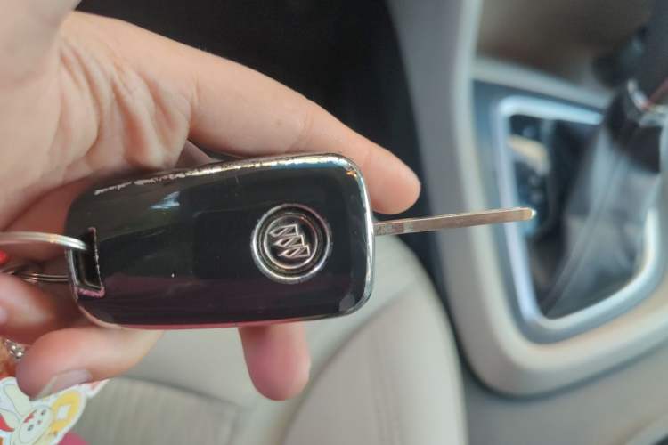 Used Buick GT 2017 15N Automatic Elite Version Interior 1