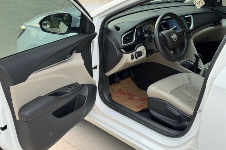 Used Buick GT 2017 15N Manual Elite Version Interior 1