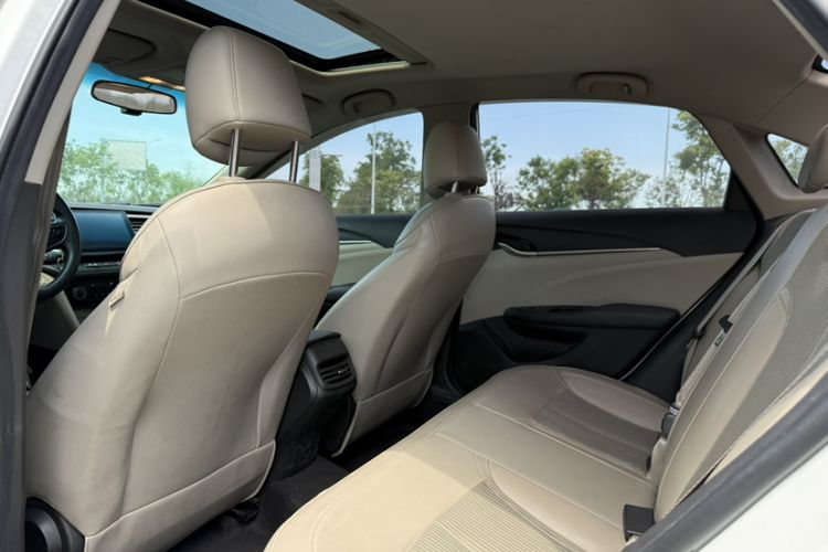 Used Buick GT 2017 15N Automatic Elite Version Interior 2