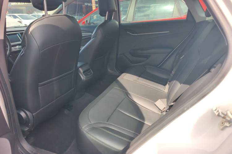 Used Buick GT 2017 15N Automatic Deluxe Edition Interior 2