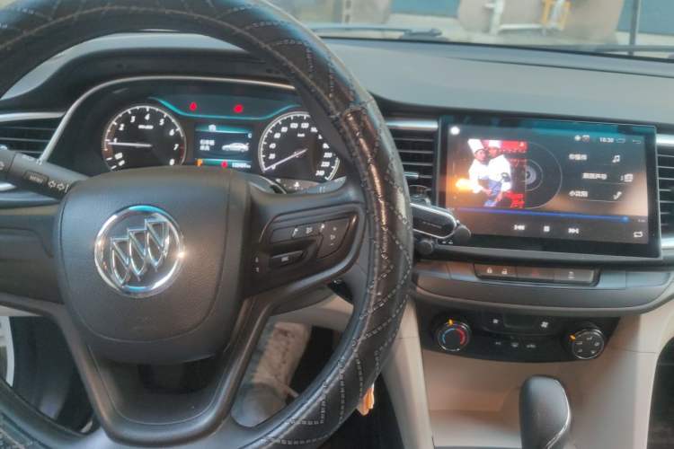 Used Buick GT 2017 15N Automatic Elite Version Interior 2