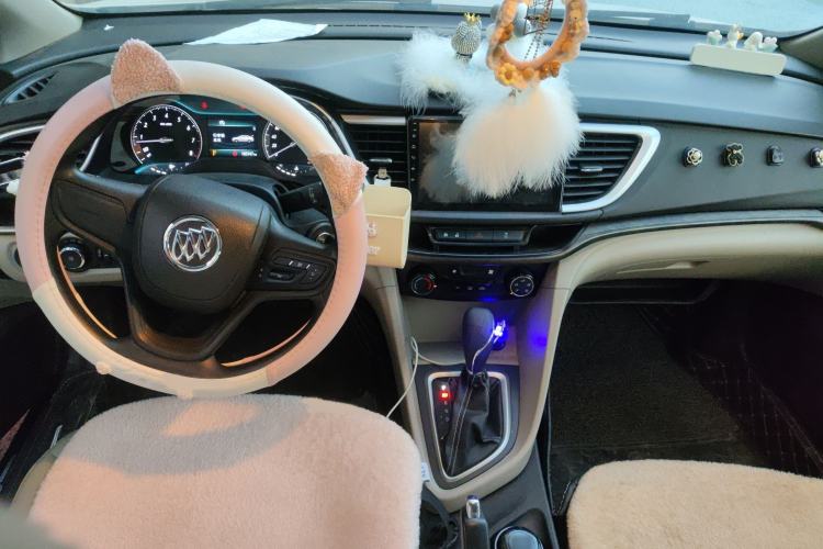 Used Buick GT 2017 15N Automatic Elite Version Interior 2