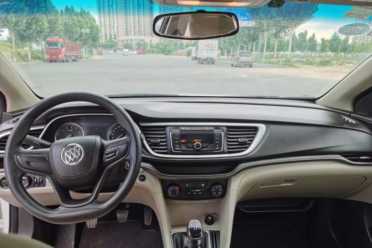 Used Buick GT 2017 15N Manual Entry-Level Trim Interior 3