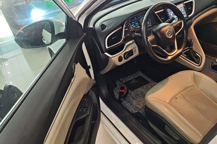 Used Buick GT 2017 15N Automatic Elite Version Interior 3