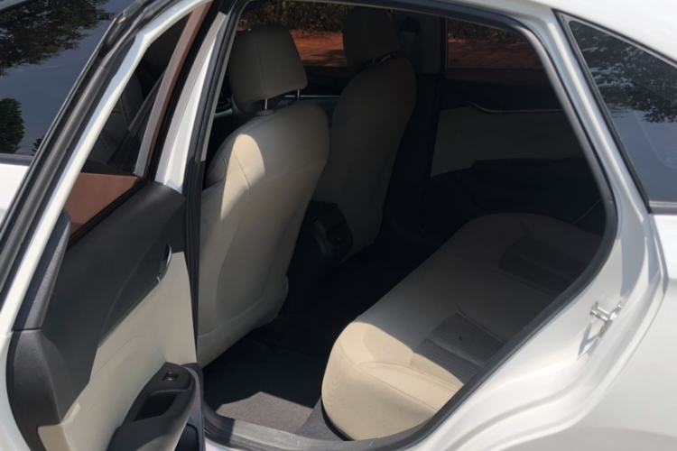 Used Buick GT 2017 15N Automatic Entry-Level Trim Interior 3