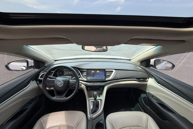 Used Buick GT 2017 15N Automatic Elite Version Interior 4