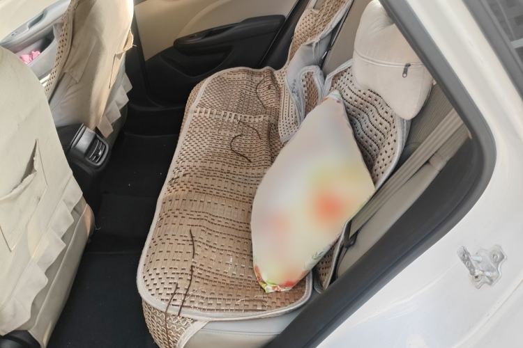 Used Buick GT 2017 15N Automatic Elite Version Interior 4