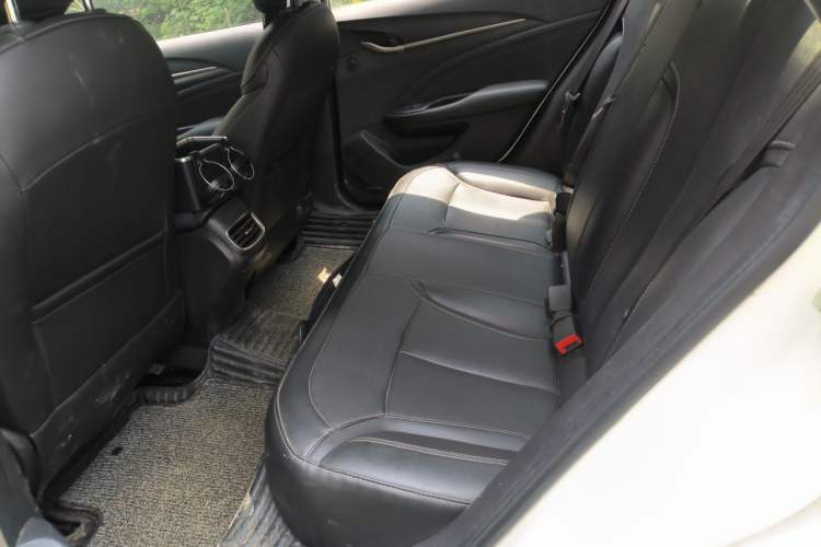 Used Buick GT 2017 15N Automatic Deluxe Edition Interior 4