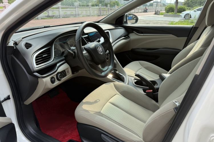 Used Buick GT 2017 15N Automatic Entry-Level Trim Interior 4