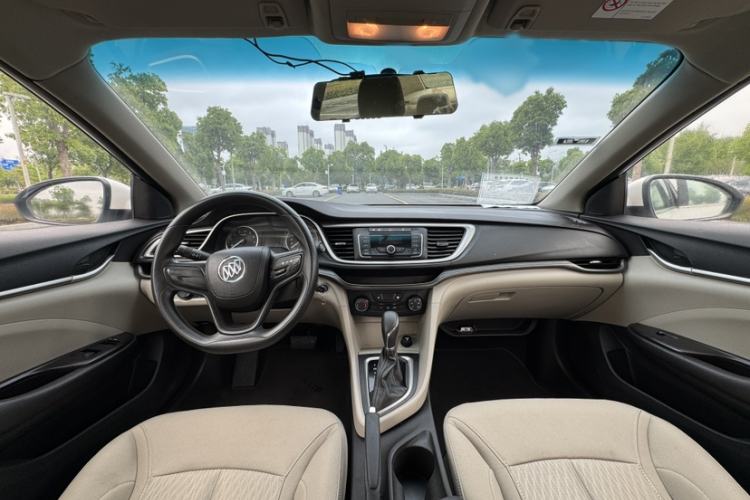 Used Buick GT 2017 15N Automatic Entry-Level Trim Interior 6