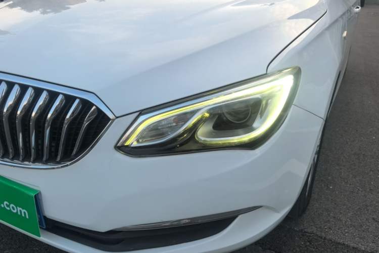 Used Buick GT 2017 15N Automatic Elite Version Left Front Headlight
