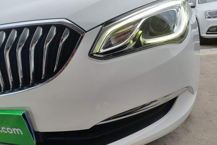 Used Buick GT 2017 15N Automatic Elite Version Left Front Headlight