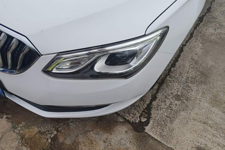 Used Buick GT 2017 15N Automatic Elite Version Left Front Headlight