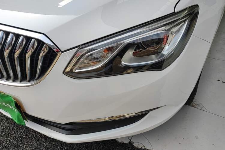 Used Buick GT 2017 15N Automatic Elite Version Left Front Headlight