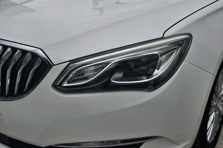 Used Buick GT 2017 15N Automatic Elite Version Left Front Headlight