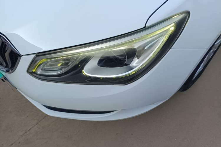 Used Buick GT 2017 15N Automatic Elite Version Left Front Headlight