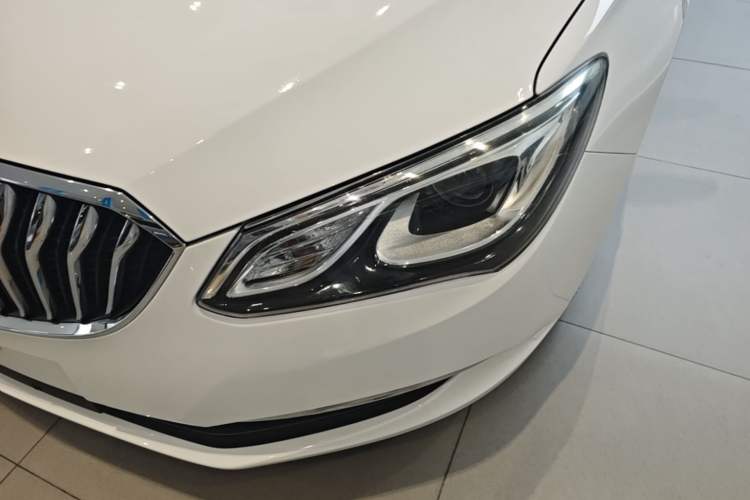 Used Buick GT 2017 15N Automatic Elite Version Left Front Headlight