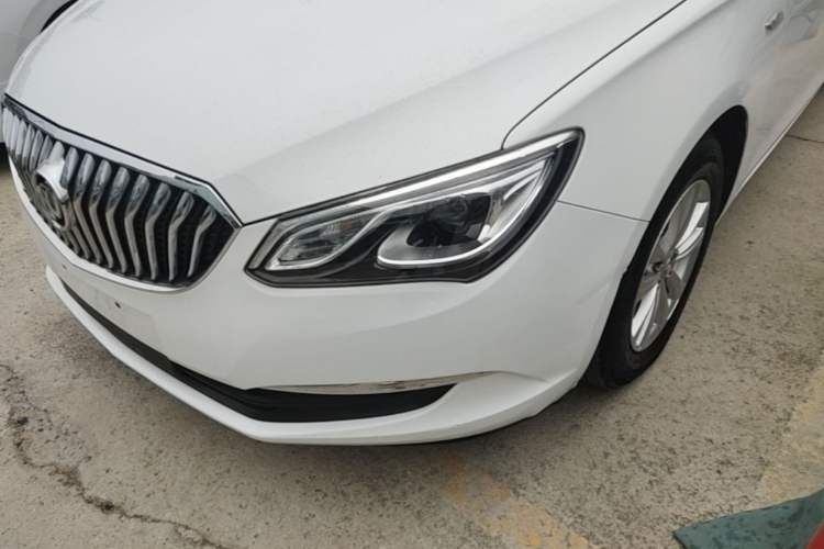 Used Buick GT 2017 15N Manual Entry-Level Trim Left Front Headlight